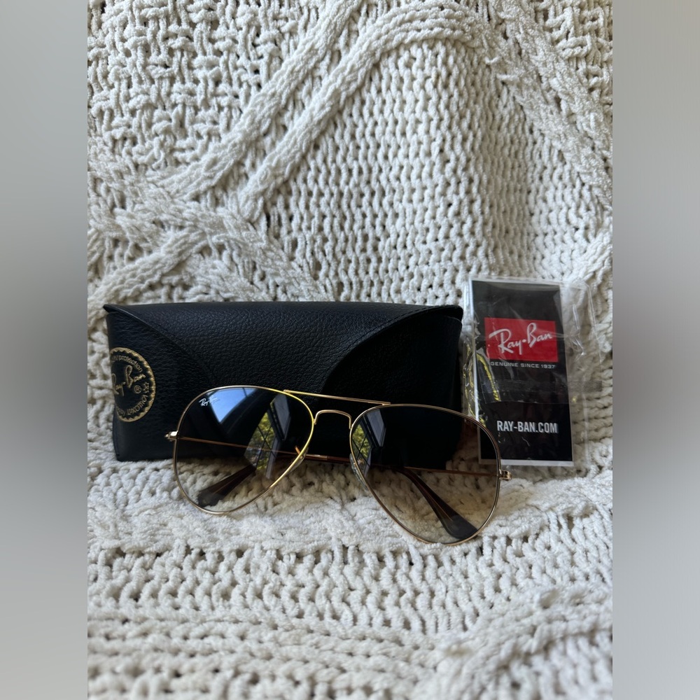 Ray Ban gold aviator sunglasses